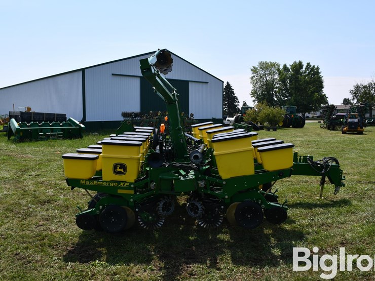 2013-john-deere-1760-image-4
