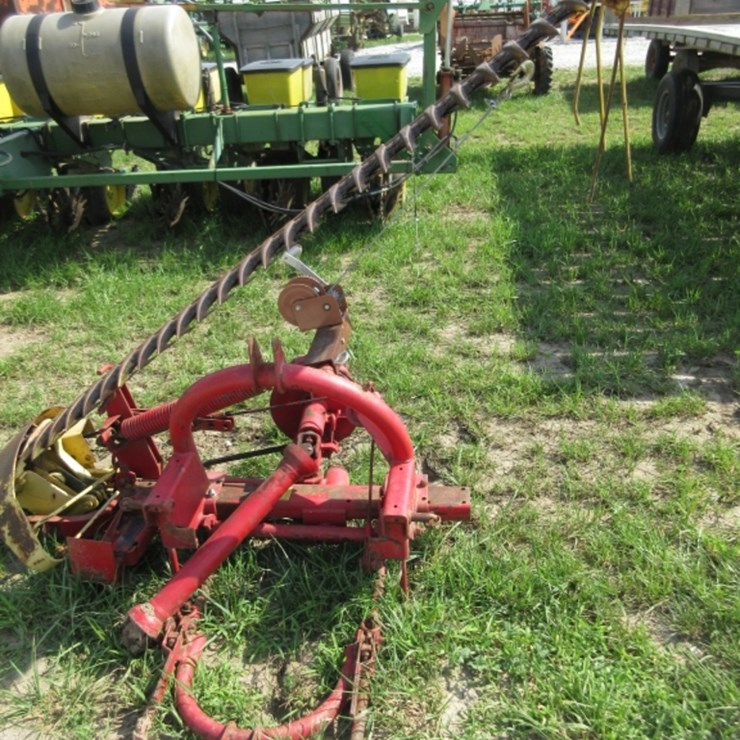 NEW HOLLAND 451