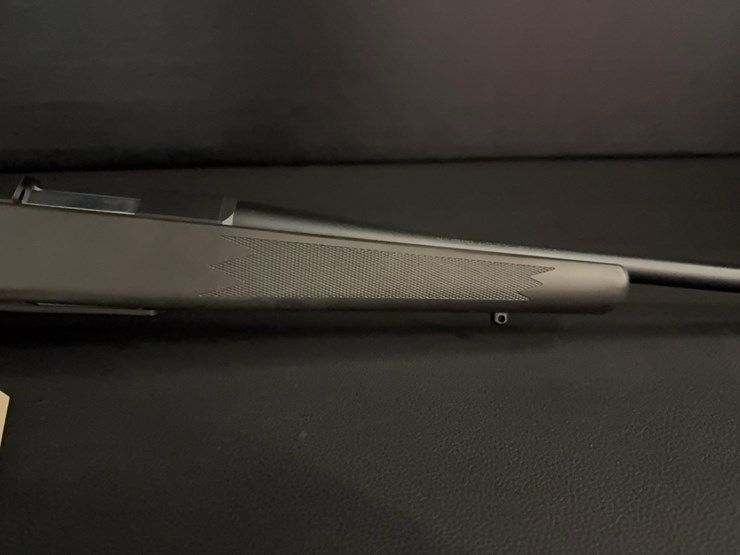 browning-a-bolt-rifle-image-4