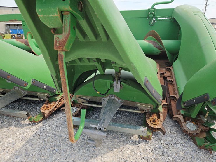 2009-john-deere-608c-image-2