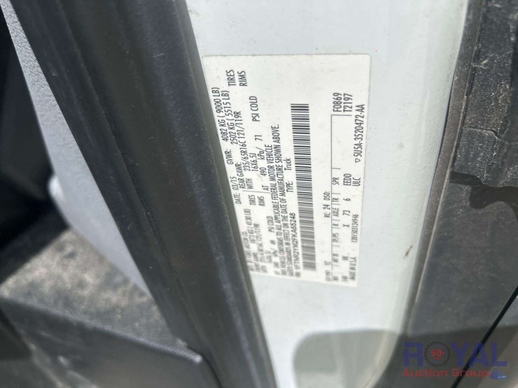 2015-ford-transit-image-5