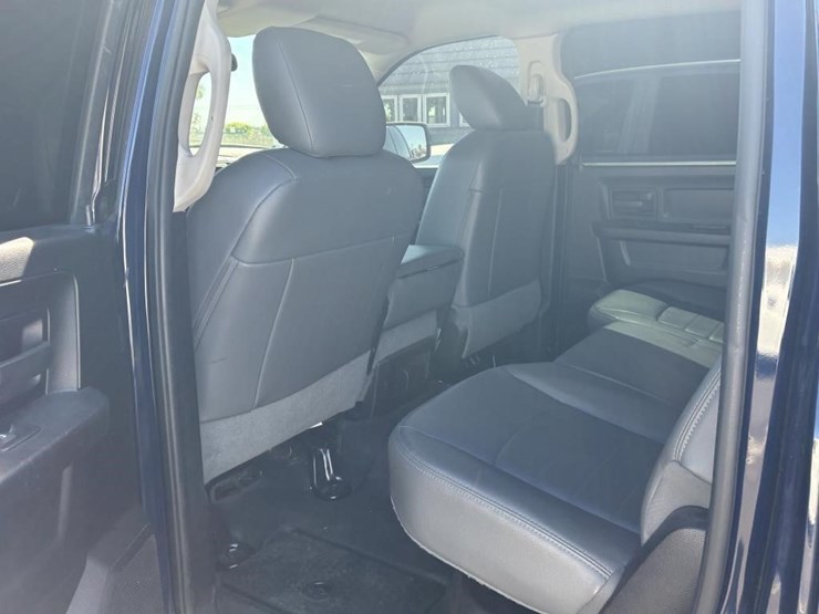2016-dodge-ram-1500-image-11