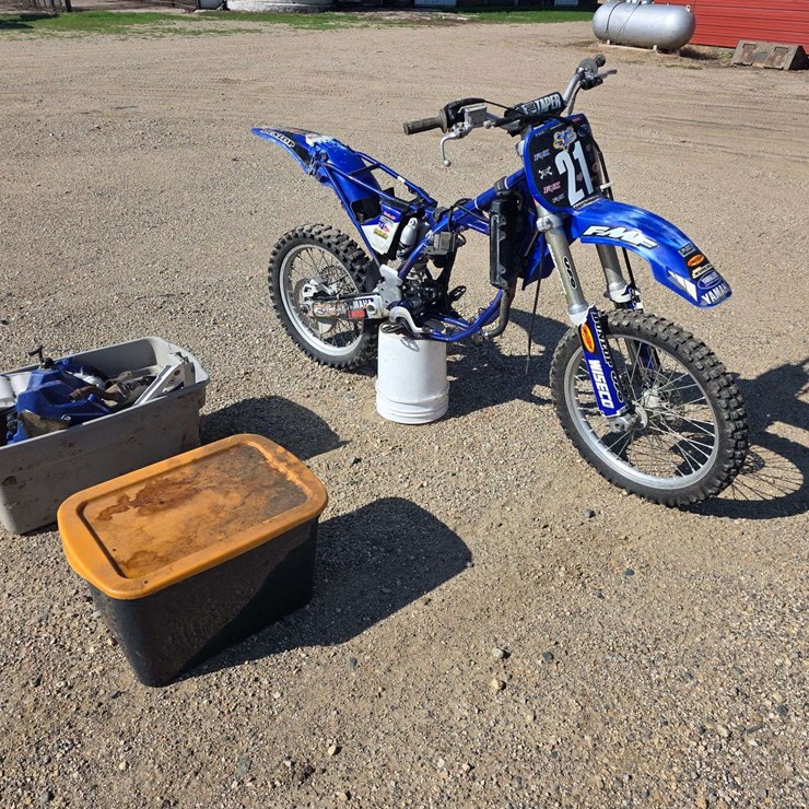 ’98 Yamaha YZ125 Dirt Bike, Project Bike, Should be Complete Per Seller, Call for Details