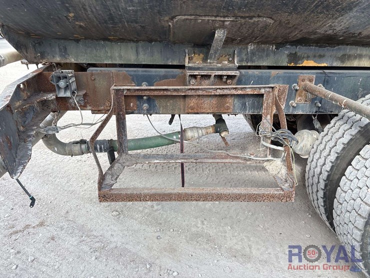 2004-sterling-l8500-image-31