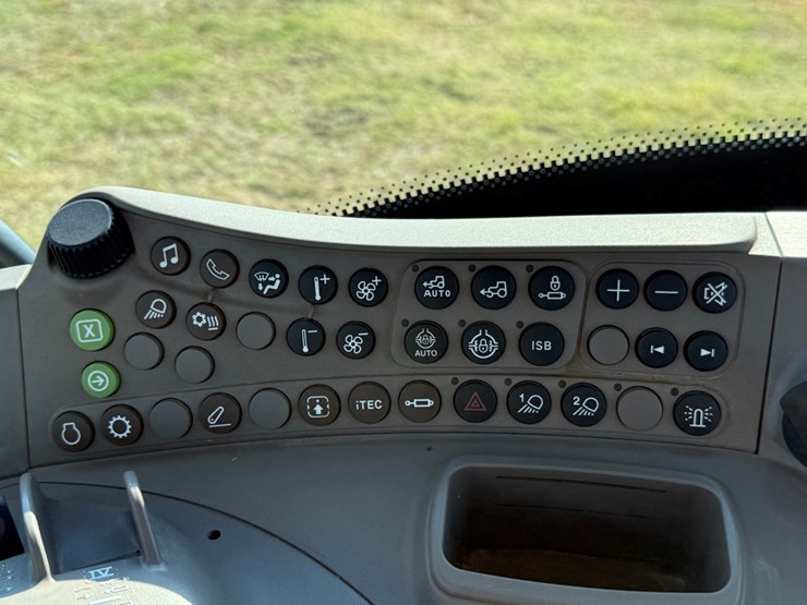 john-deere-6155r-image-31