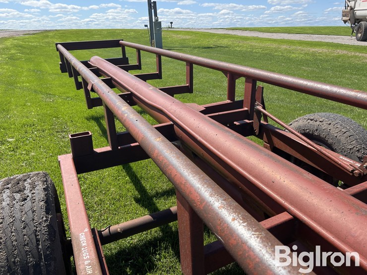 red-rhino-40'-gooseneck-hay-trailer-image-16