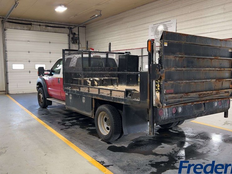 2012-ford-f550-image-3