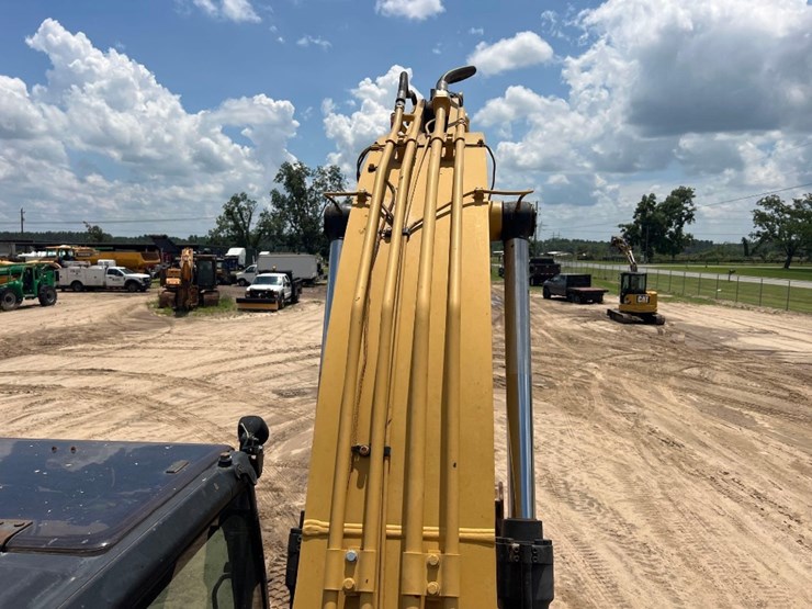 2013-caterpillar-320el-image-21