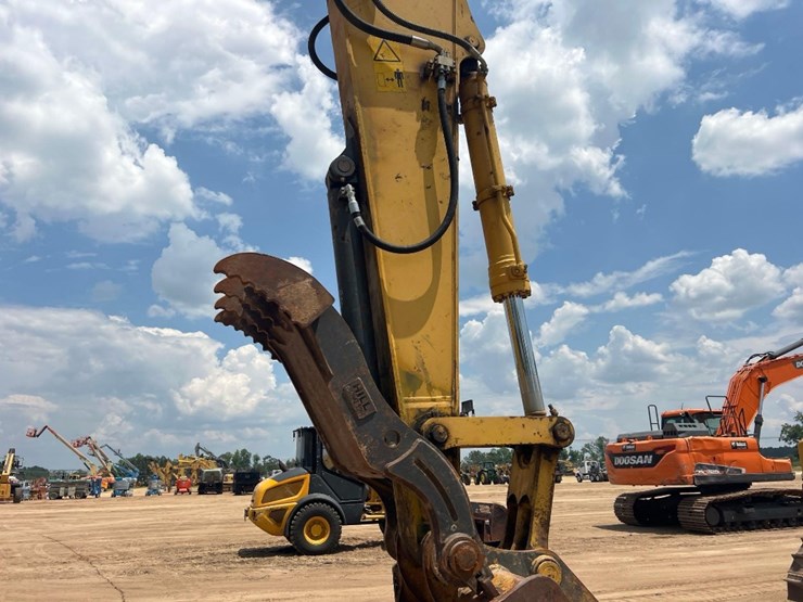 2019-komatsu-pc290-lc-11-image-12