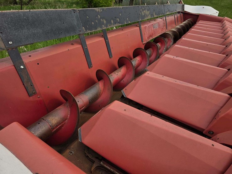 case-ih-1083-image-11