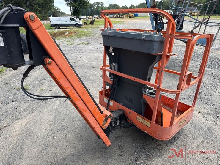 2015-jlg-e400ajpn-image-8