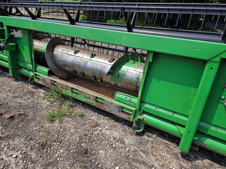 john-deere-630f-image-31