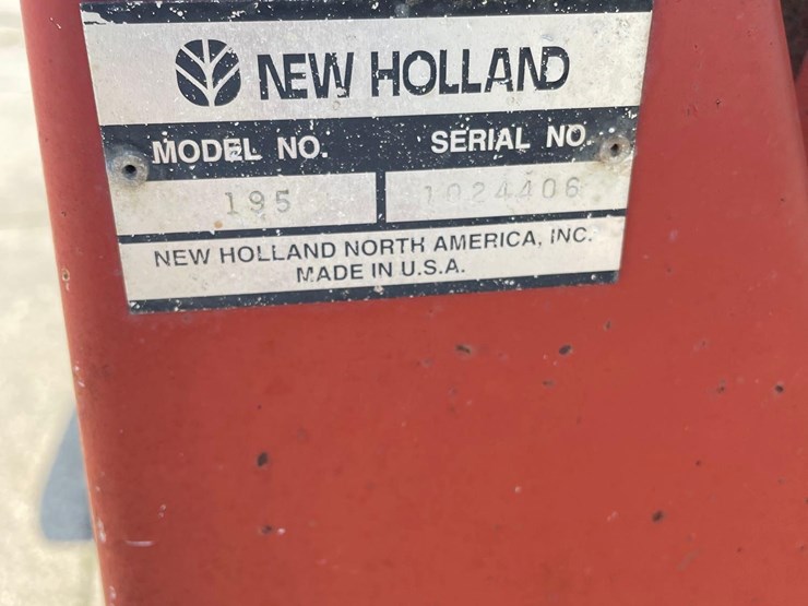 new-holland-195-image-22