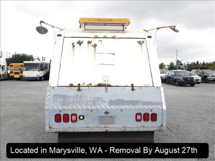 2002-gmc-t7500-image-36