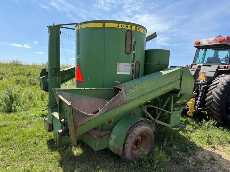 john-deere-700-image-3
