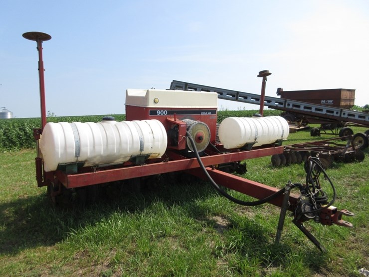 case-ih-900-image-1