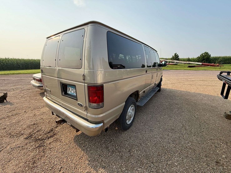 2007-ford-e350-image-7