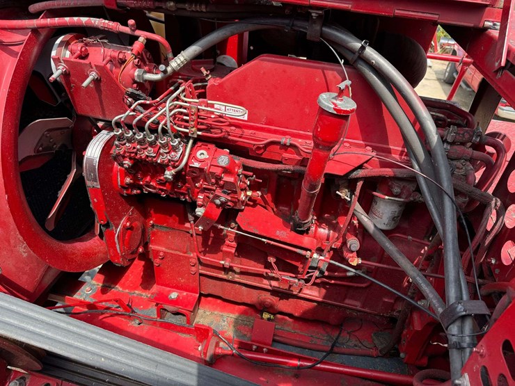 1990-case-ih-1680-image-28