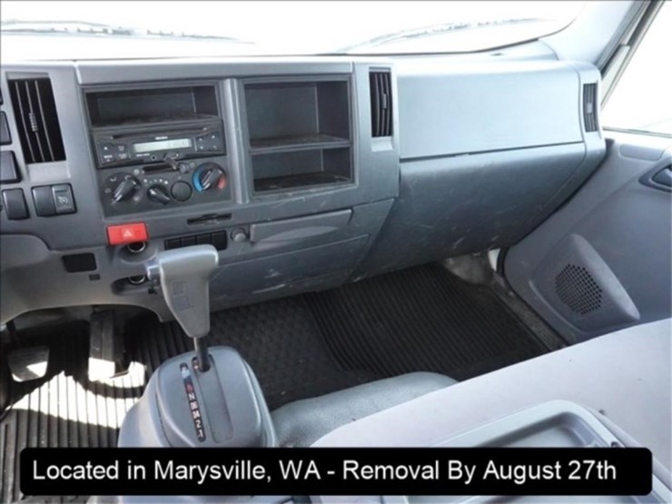 isuzu-npr-image-10
