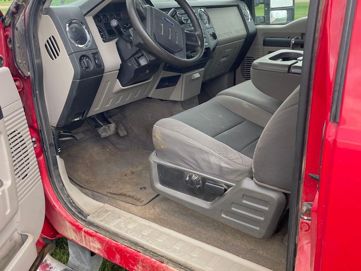 2009-ford-f250-image-33