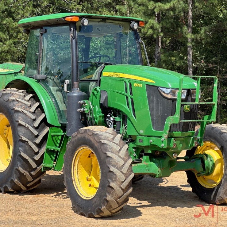 JOHN DEERE 6105E