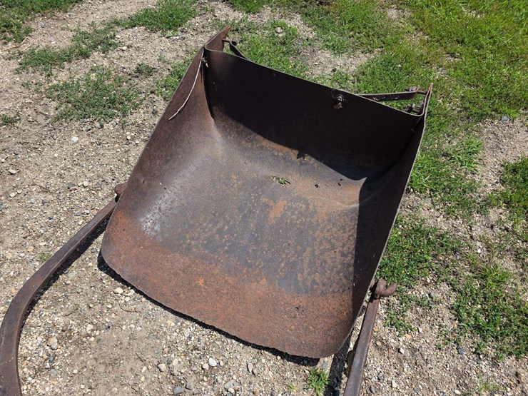 horse-drawn-dirt-mover,-pointed-back-image-4
