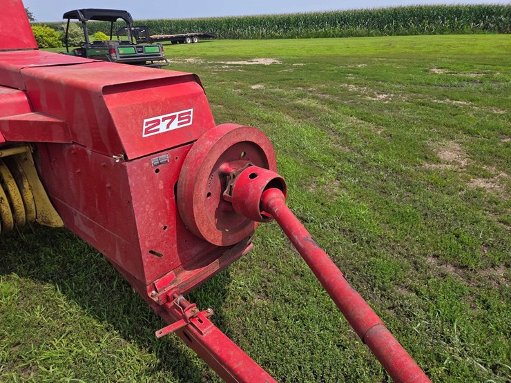 new-holland-275-image-13