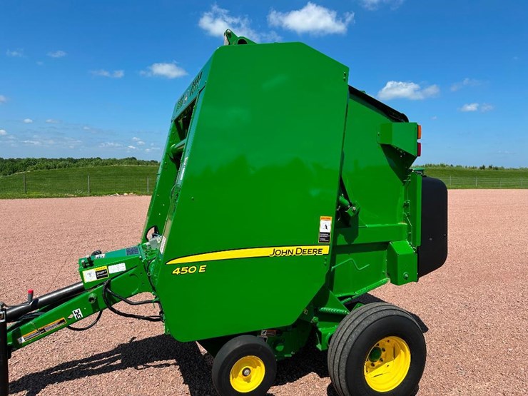 2022-john-deere-450e-image-20