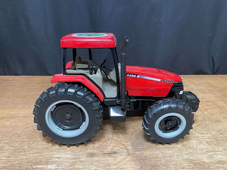 1/16-case-ih-mx110-2002-wisconsin-nib-ertl-image-9