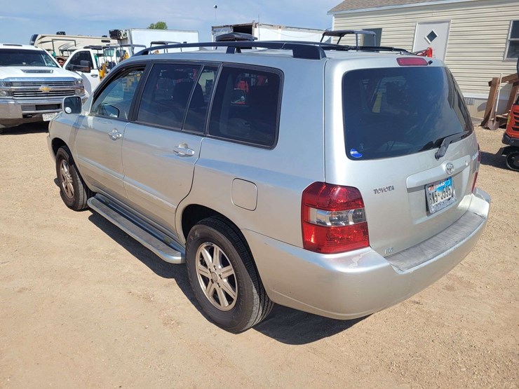 2005-toyota-highlander-image-4
