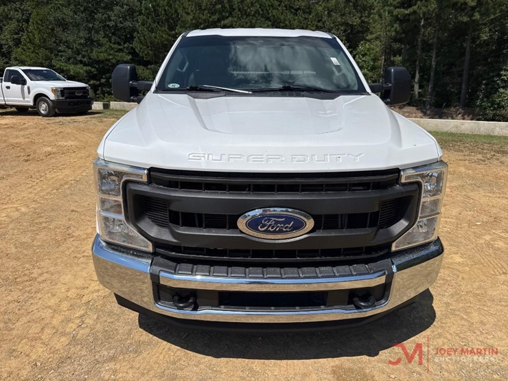 2021-ford-f250-xl-image-7