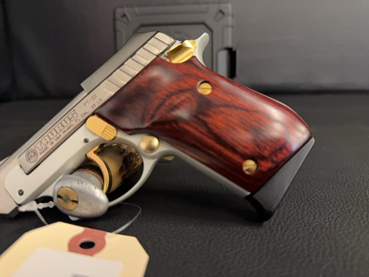 taurus-pt-22-pistol-image-9