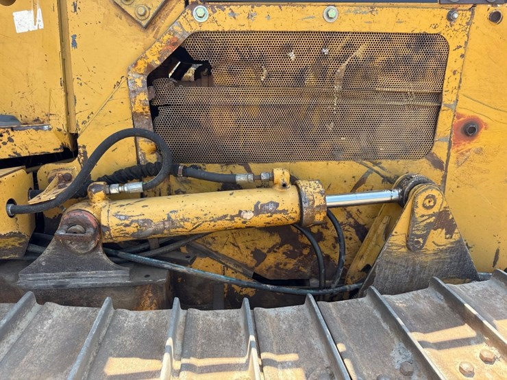 2006-caterpillar-d5g-lgp-image-17