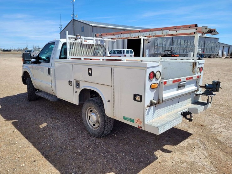 2016-ford-f350-sd-xl-image-4
