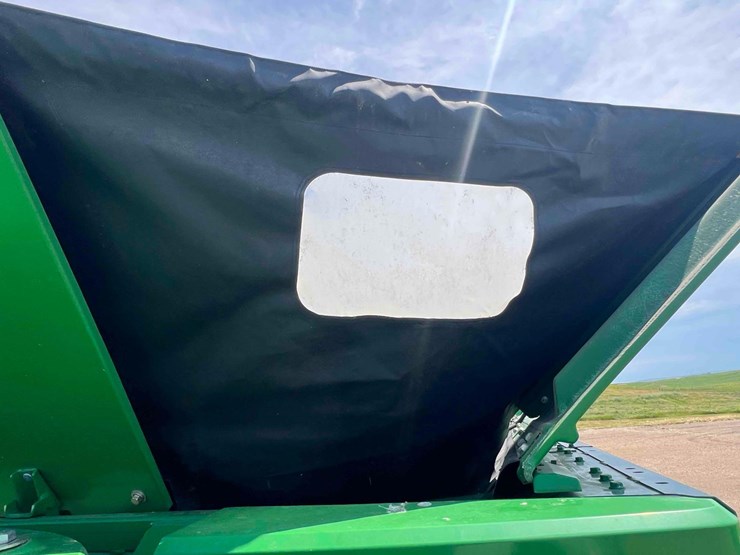 2021-john-deere-s680-image-29