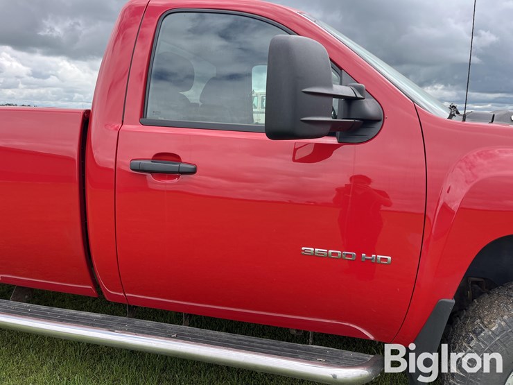 2010-chevrolet-silverado-3500-image-14