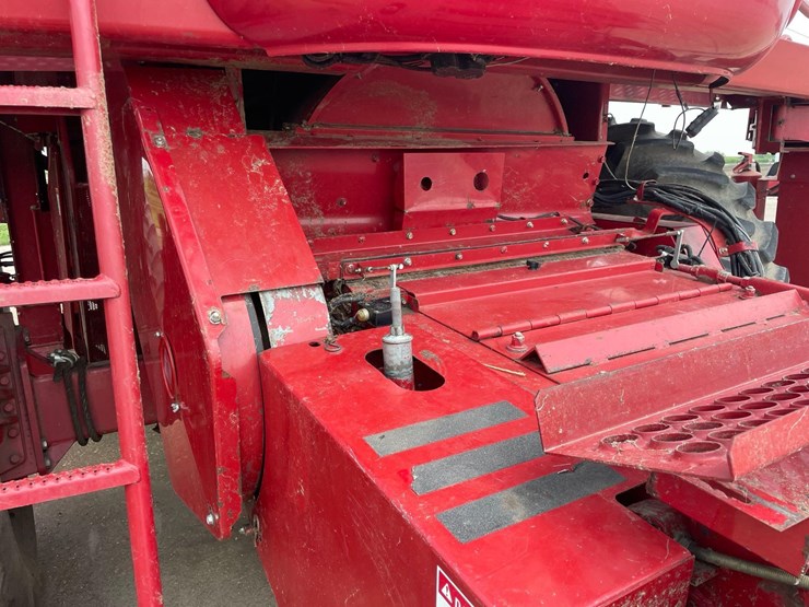 2002-case-ih-2366-image-18