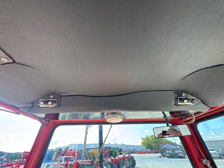 massey-ferguson-1085-image-26