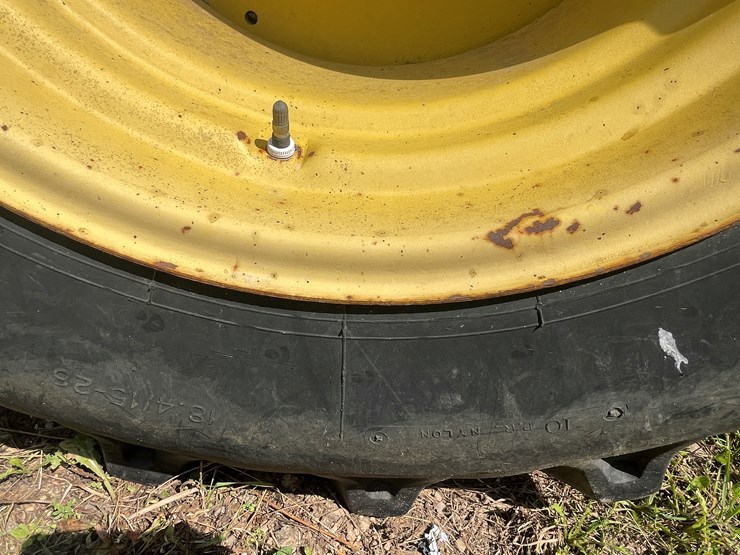 john-deere-1210a-image-11