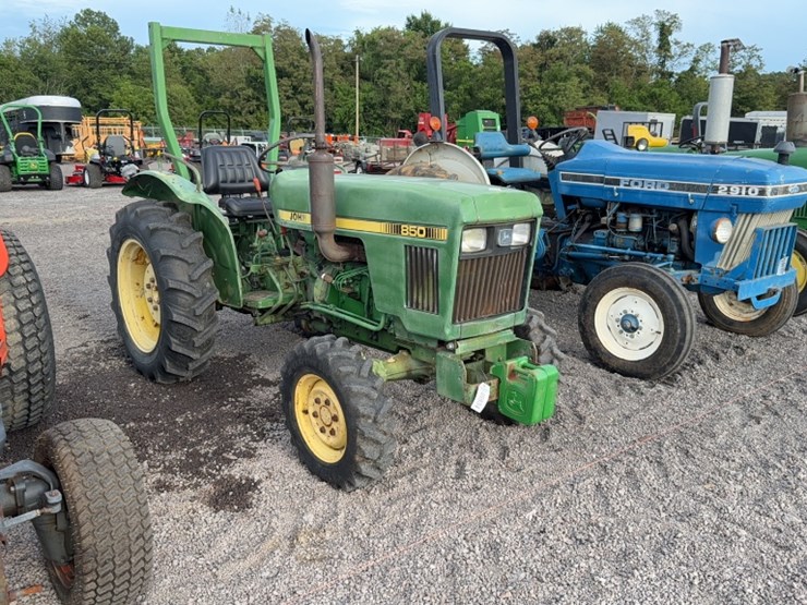john-deere-850-image-3