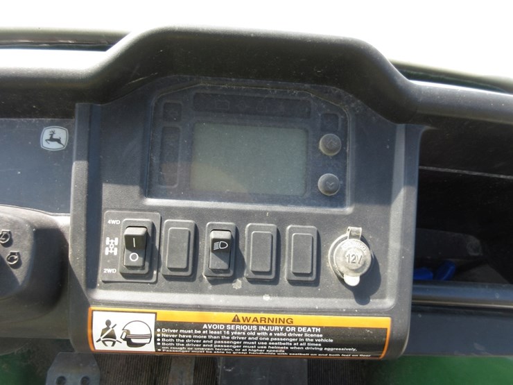 john-deere-gator-image-12