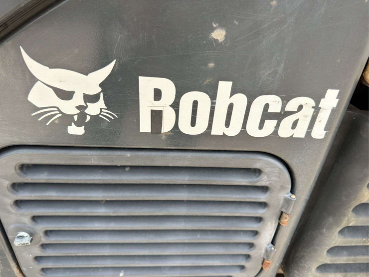 2012-bobcat-5600-side-by-side-4x4-with-hydraulic-dump-and-high-flow-hydraulic-loader-image-14