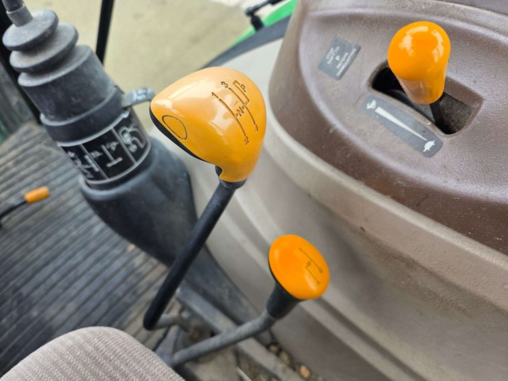 2007-john-deere-5525-image-36