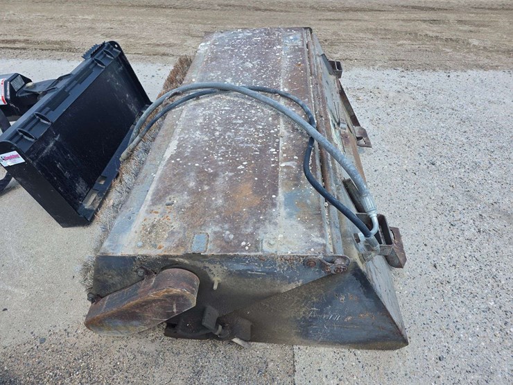 skid-loader-72”-steel-bristle-sweeper-with-flat-faced-couplers,-sn:-435401287-image-6