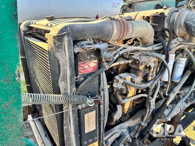 1993-peterbilt-377-image-62