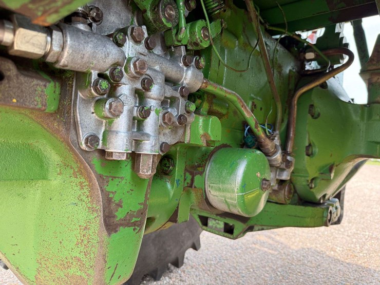 1977-john-deere-4230-image-38