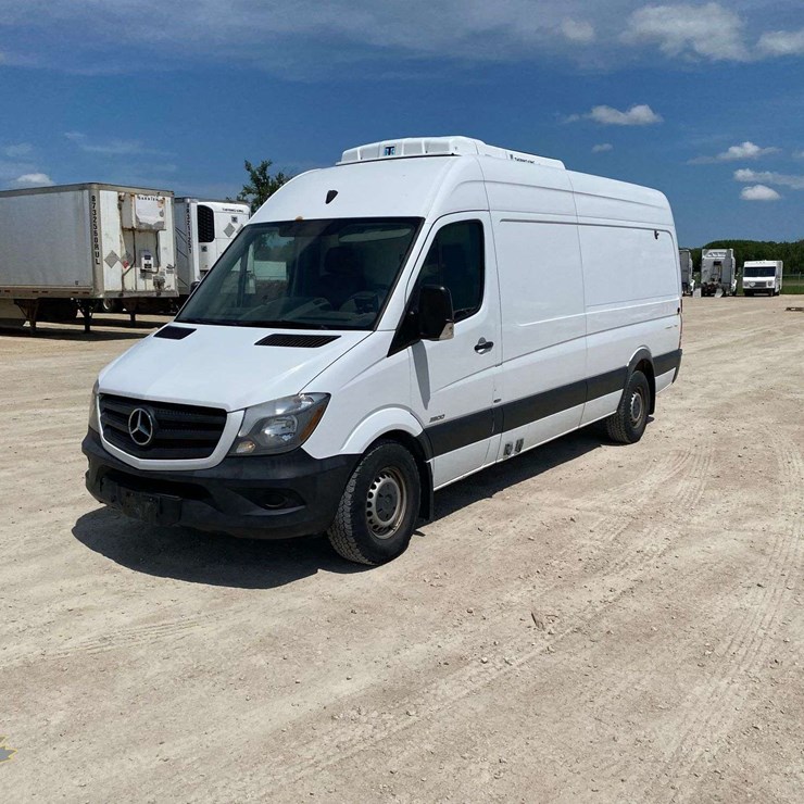 2016 MERCEDES-BENZ SPRINTER 2500