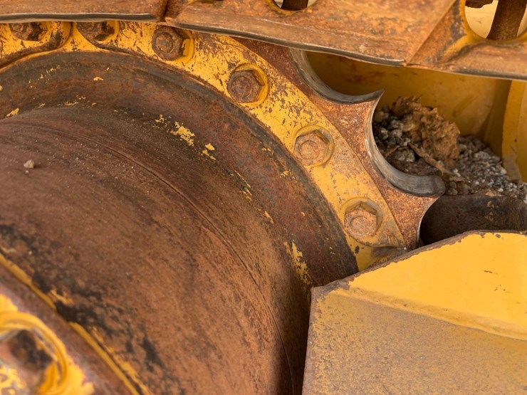 2021-caterpillar-d3-lgp-image-25