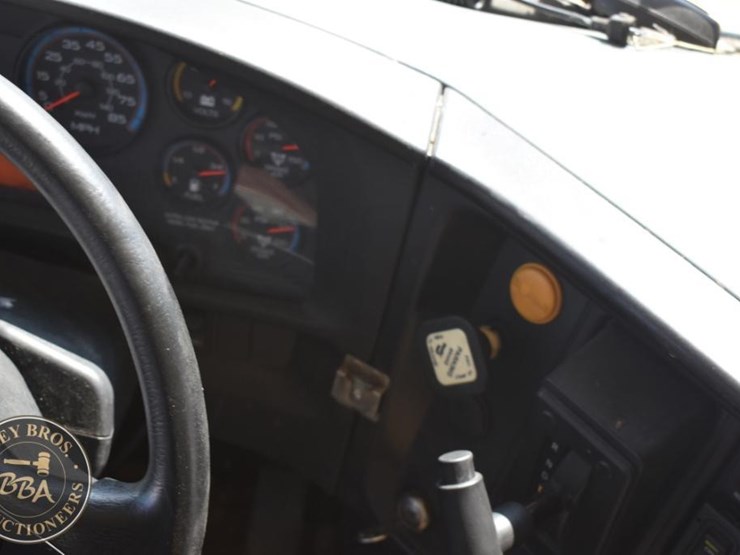 2012-ic-bus-ce-image-31