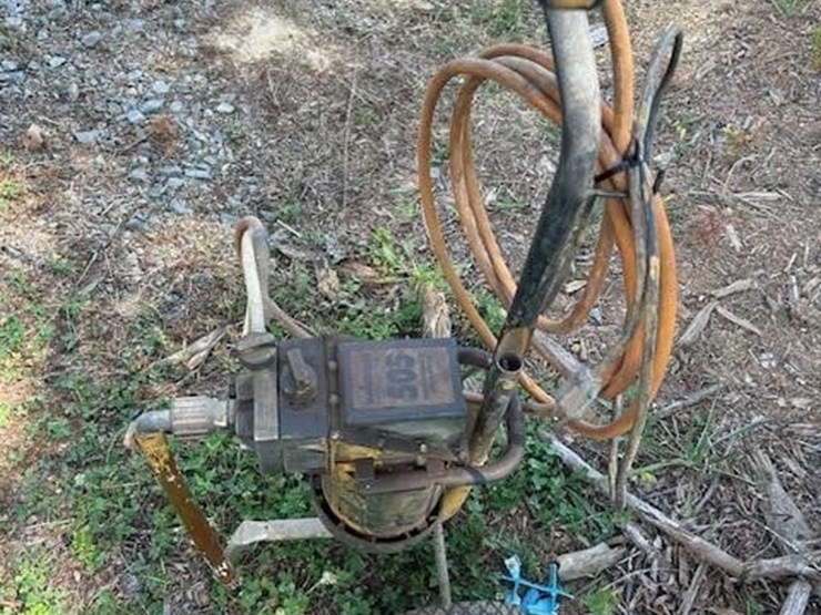 wagner-505-120v-airless-sprayer-image-2